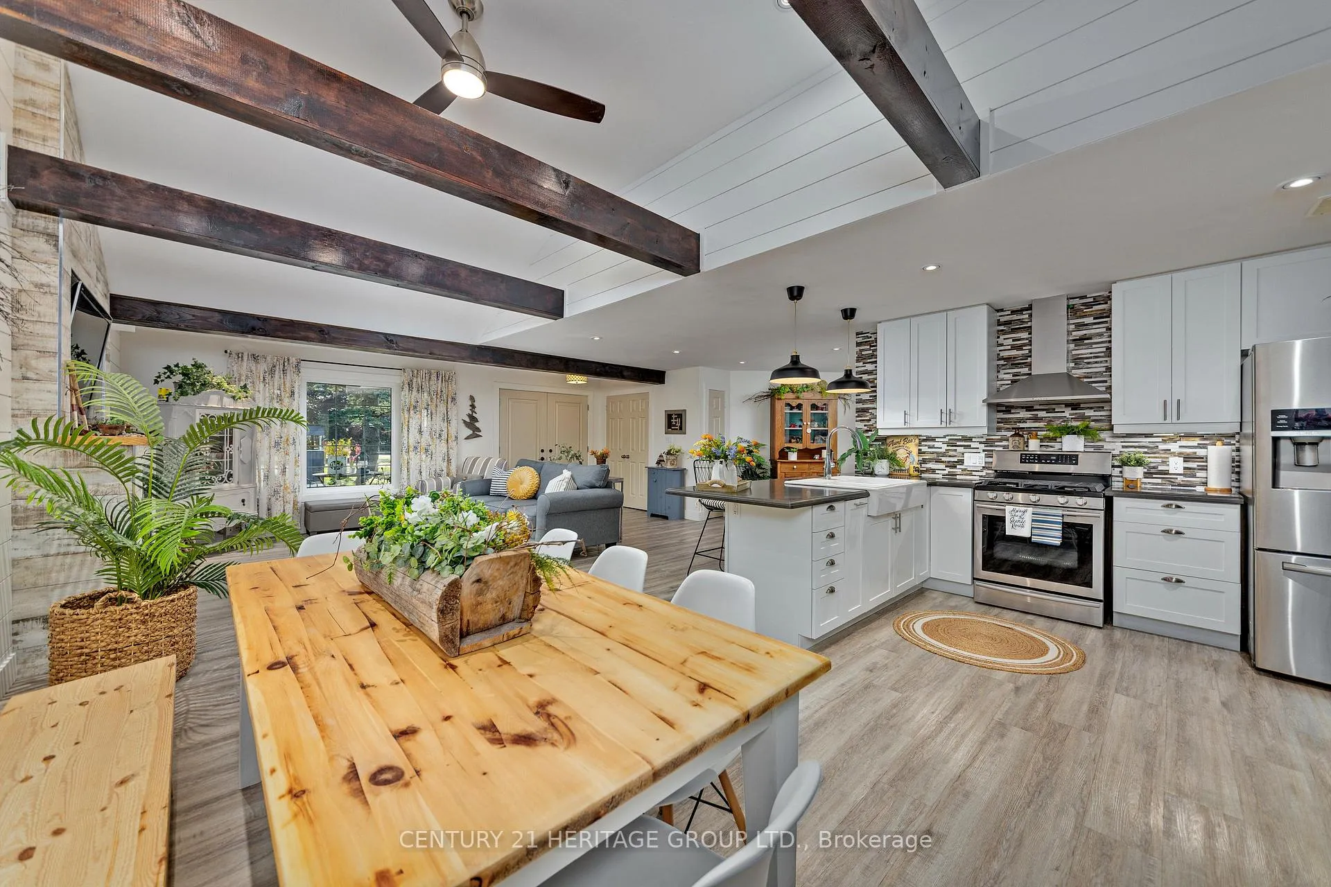 Photo 15 of 182 Parkview Drive, Innisfil, Gilford — HOMEH