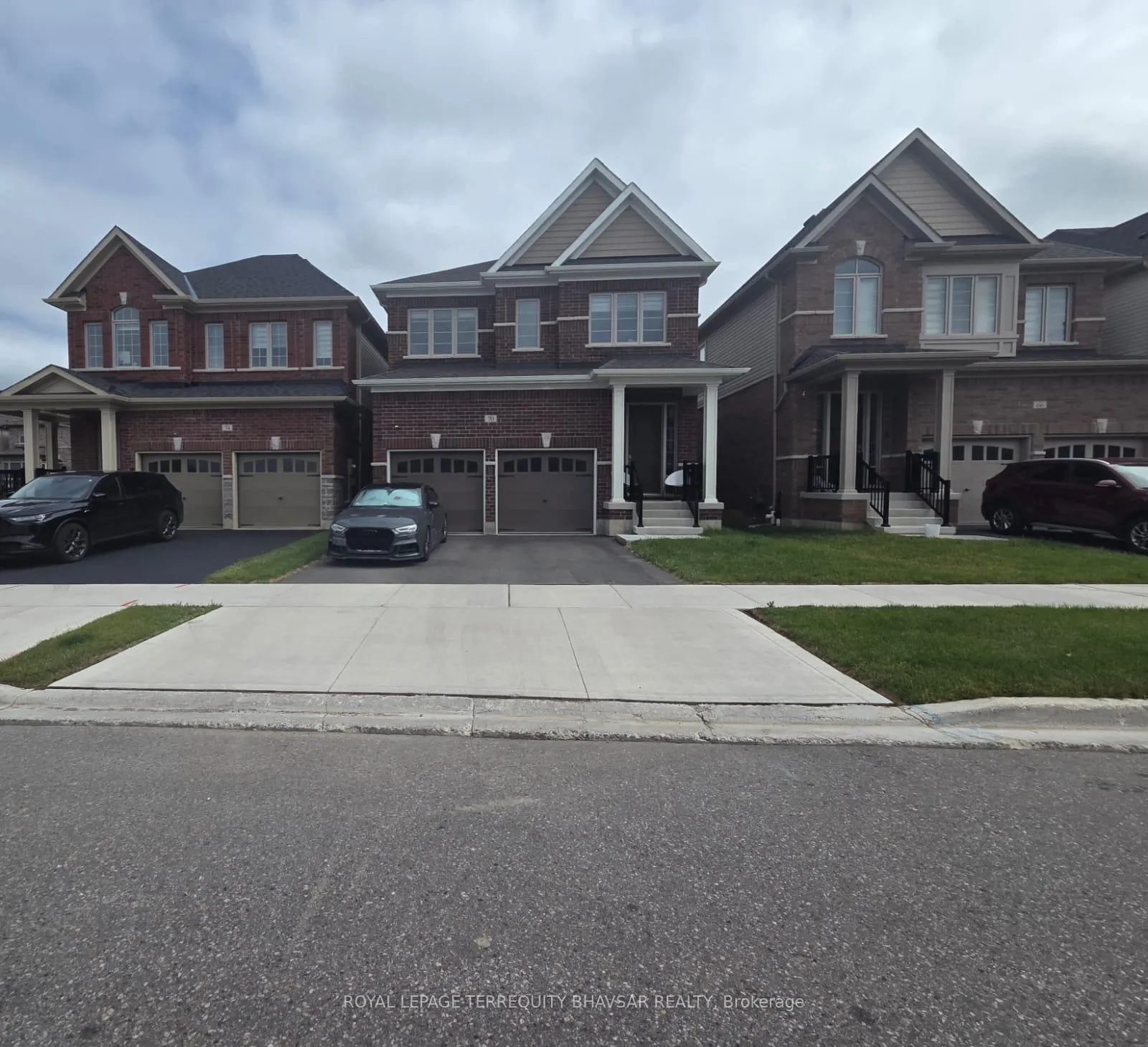 Photo 3 of 70 Georgina Street, Kitchener — HOMEH