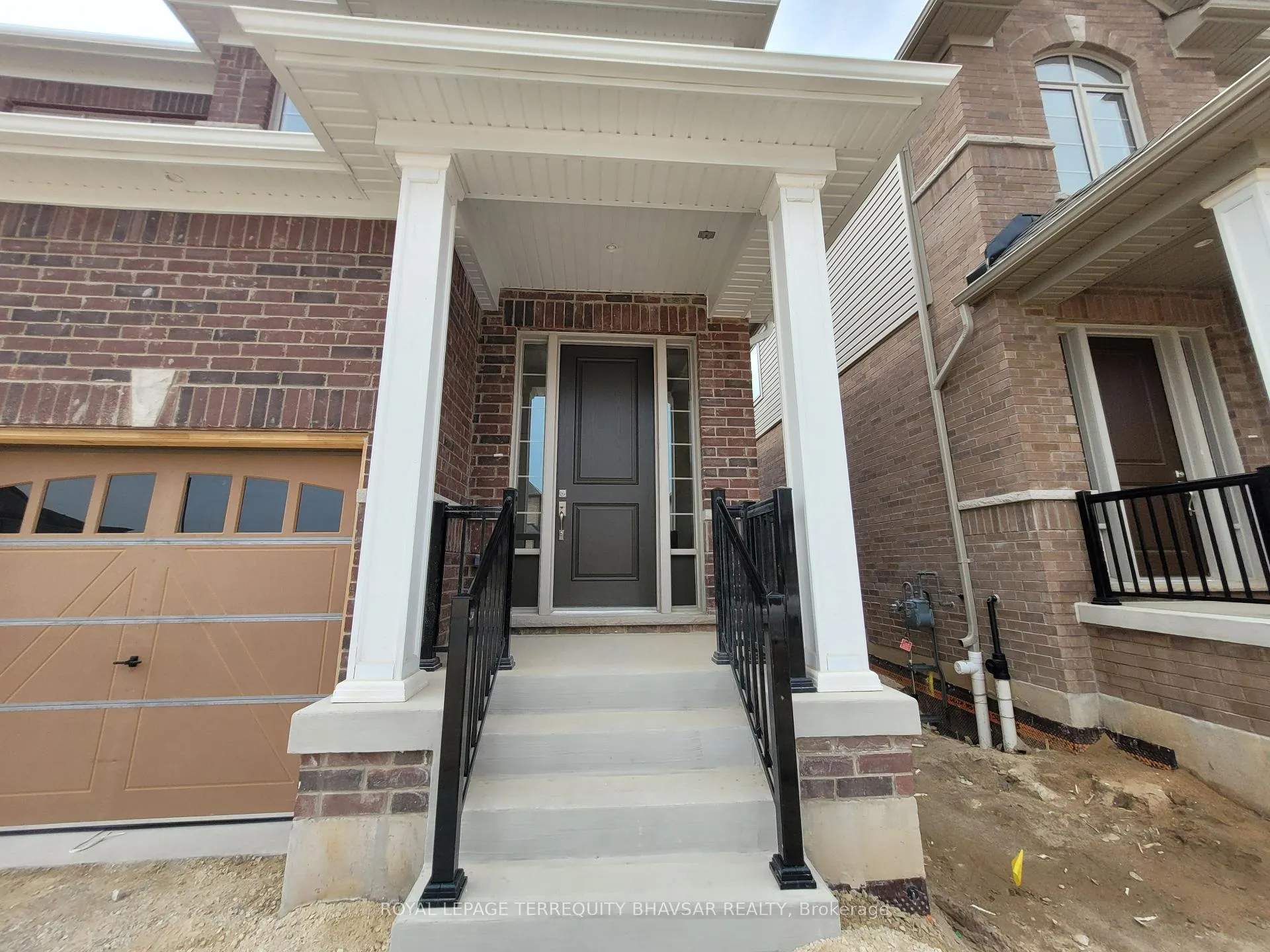 Photo 4 of 70 Georgina Street, Kitchener — HOMEH