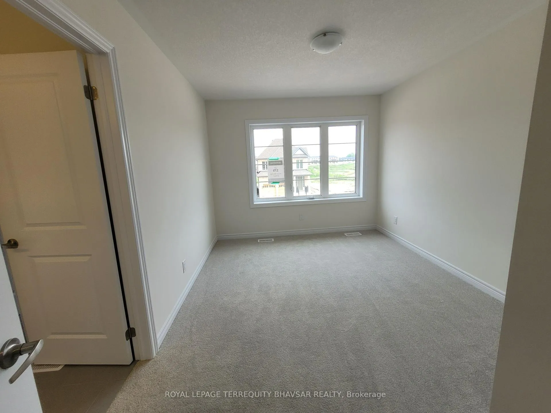 Photo 32 of 70 Georgina Street, Kitchener — HOMEH