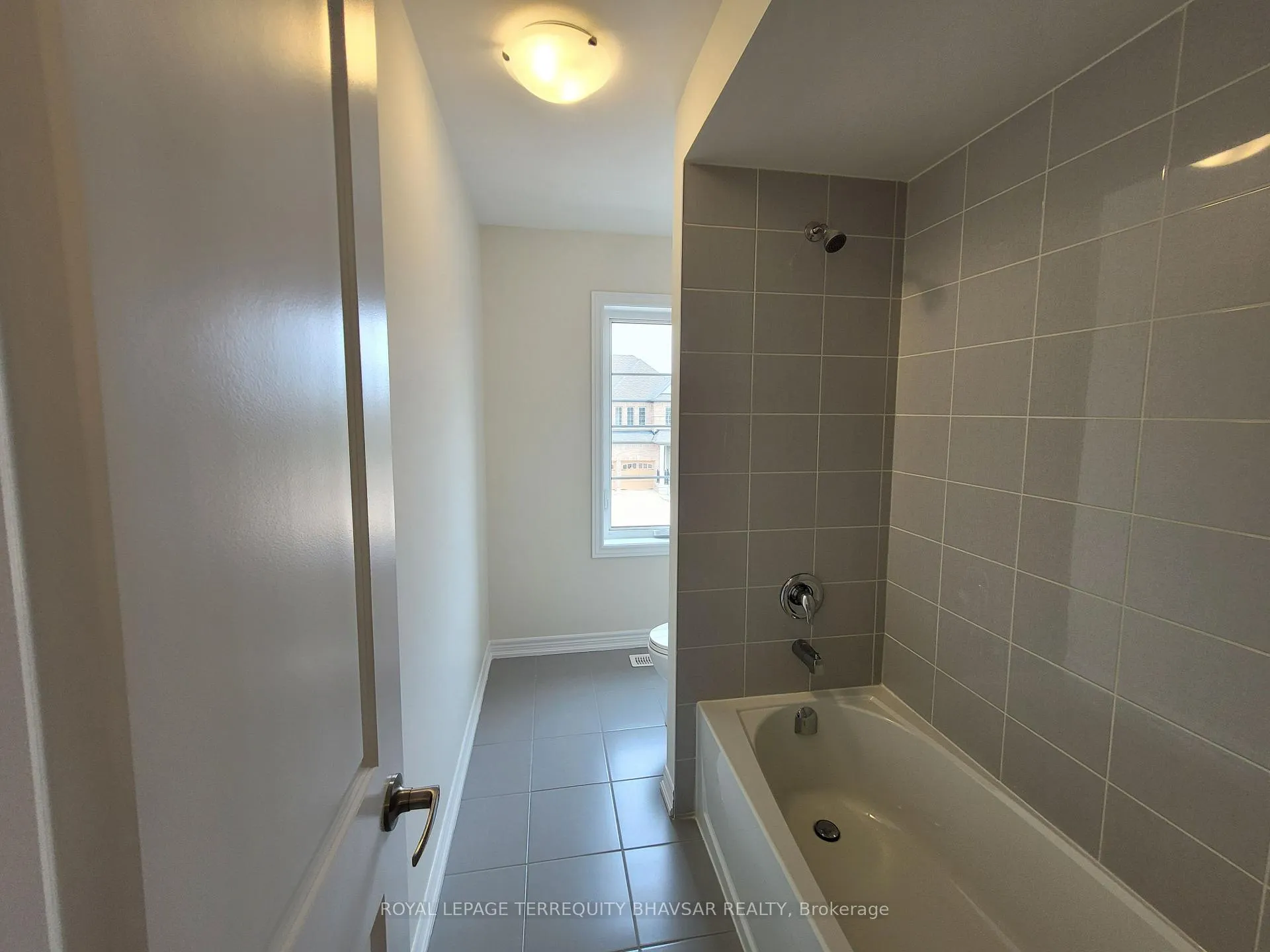 Photo 35 of 70 Georgina Street, Kitchener — HOMEH