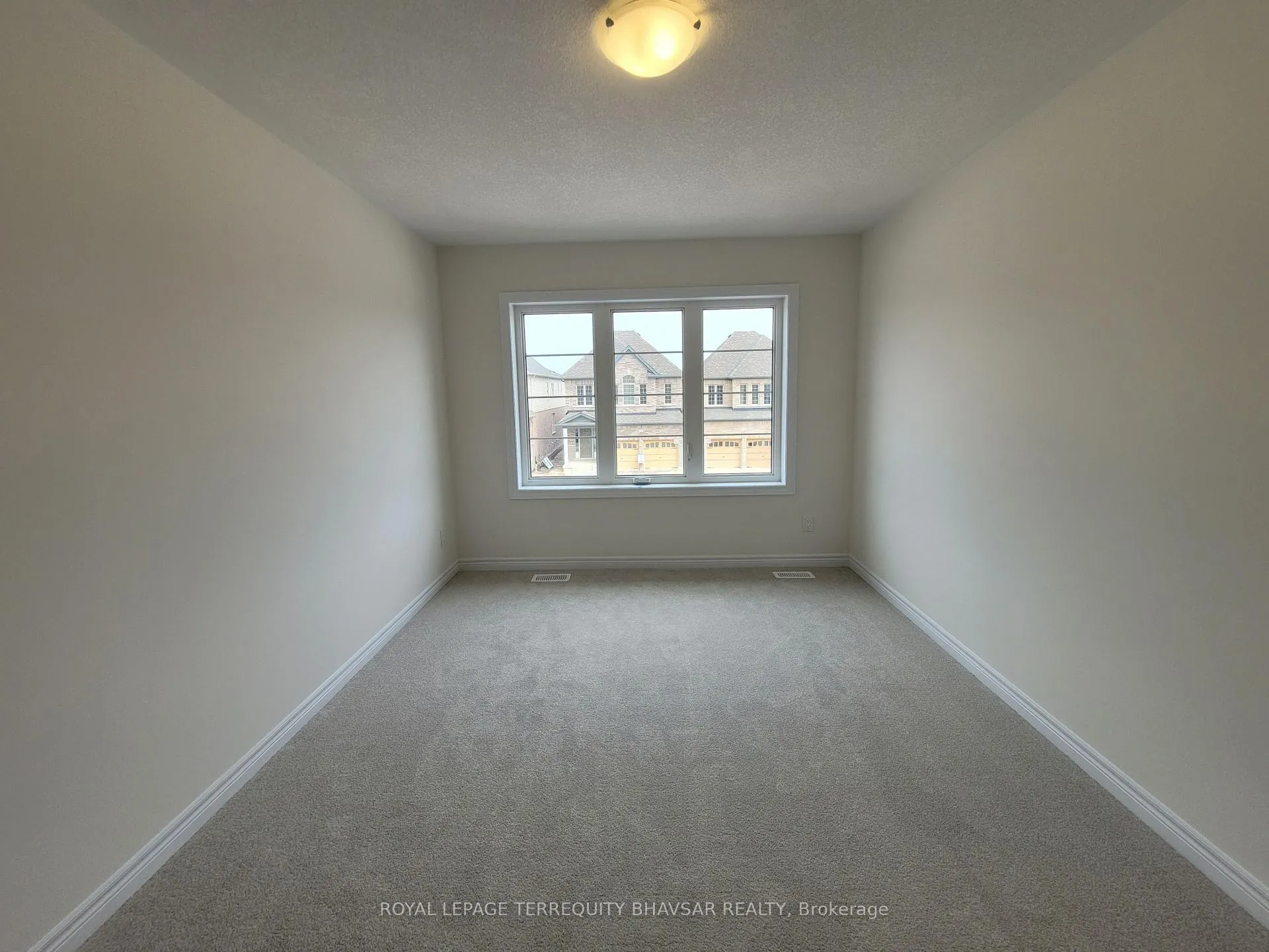Photo 37 of 70 Georgina Street, Kitchener — HOMEH