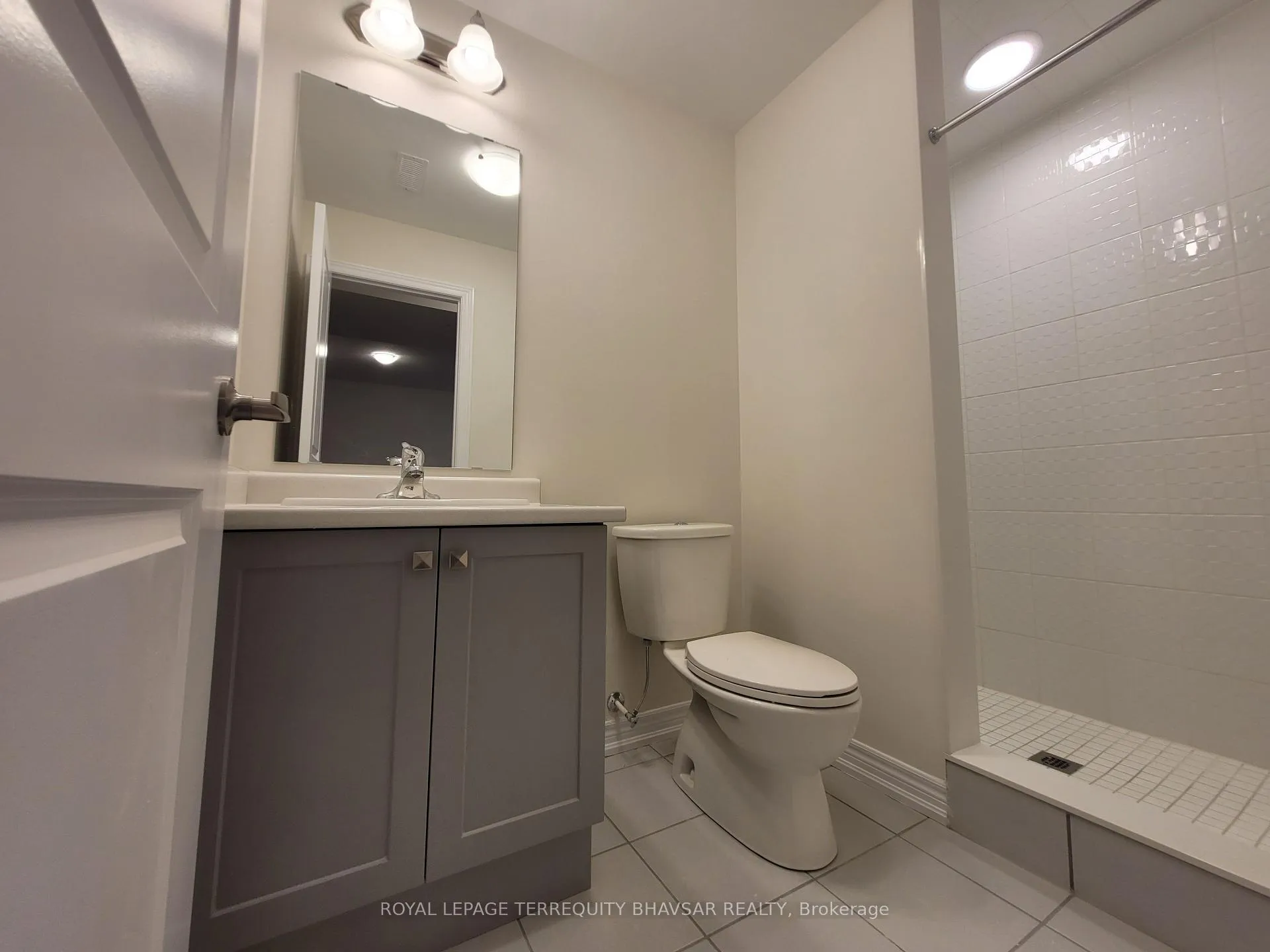 Photo 47 of 70 Georgina Street, Kitchener — HOMEH