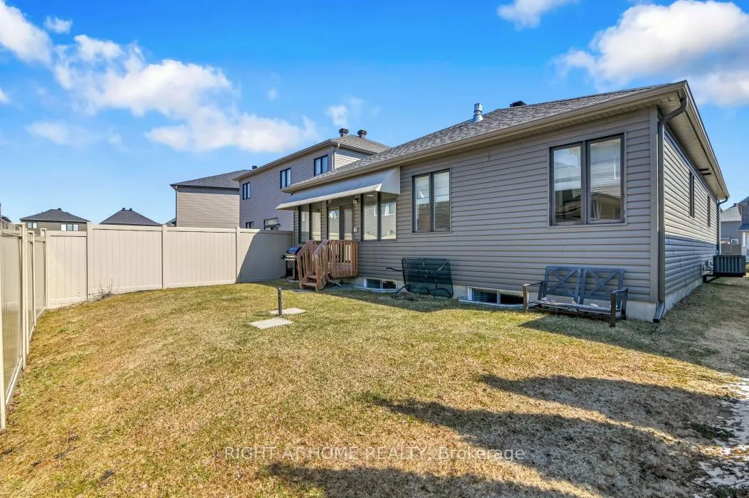Photo 27 of 26 Stickleback Way, Ottawa, Avalon West — HOMEH