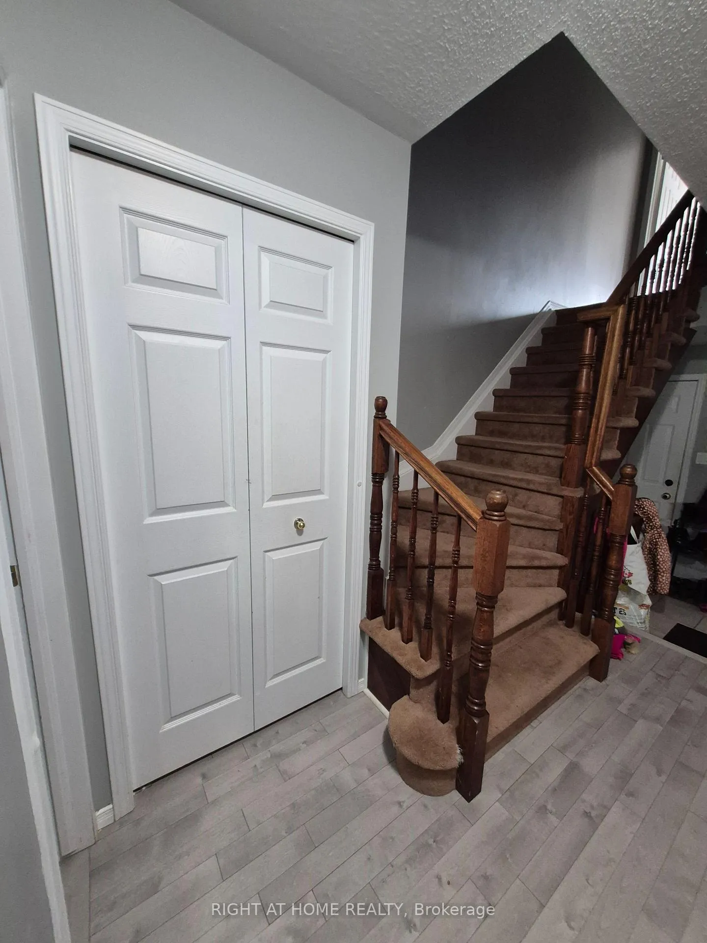 Photo 5 of 85 Margrave Avenue, Ottawa, Hunt Club Park/Greenboro — HOMEH