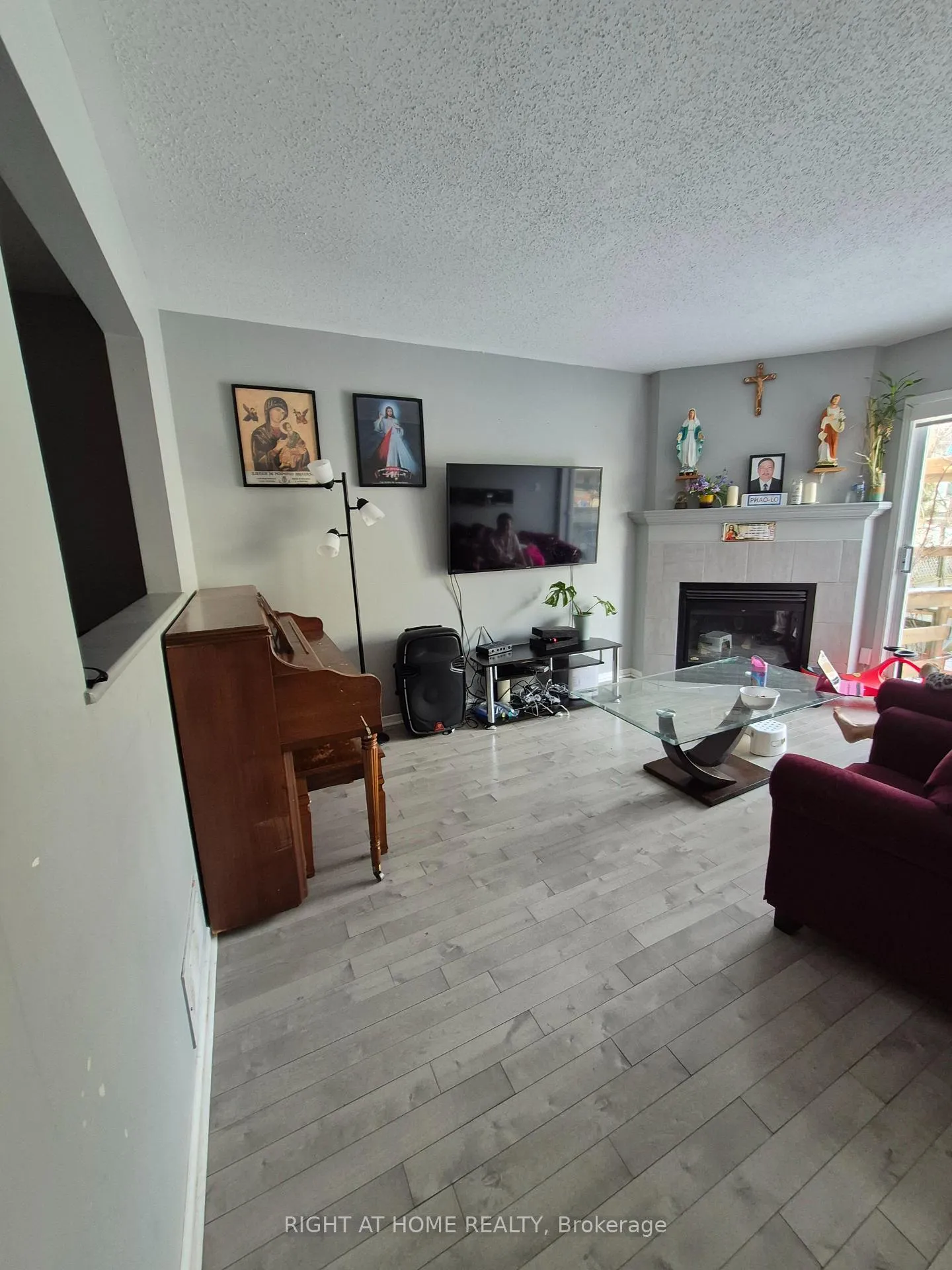 Photo 7 of 85 Margrave Avenue, Ottawa, Hunt Club Park/Greenboro — HOMEH