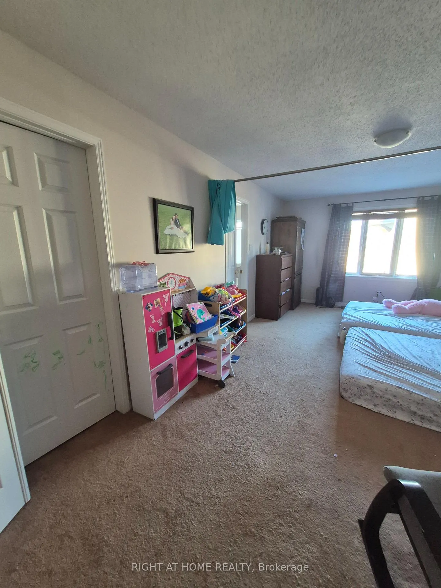 Photo 12 of 85 Margrave Avenue, Ottawa, Hunt Club Park/Greenboro — HOMEH
