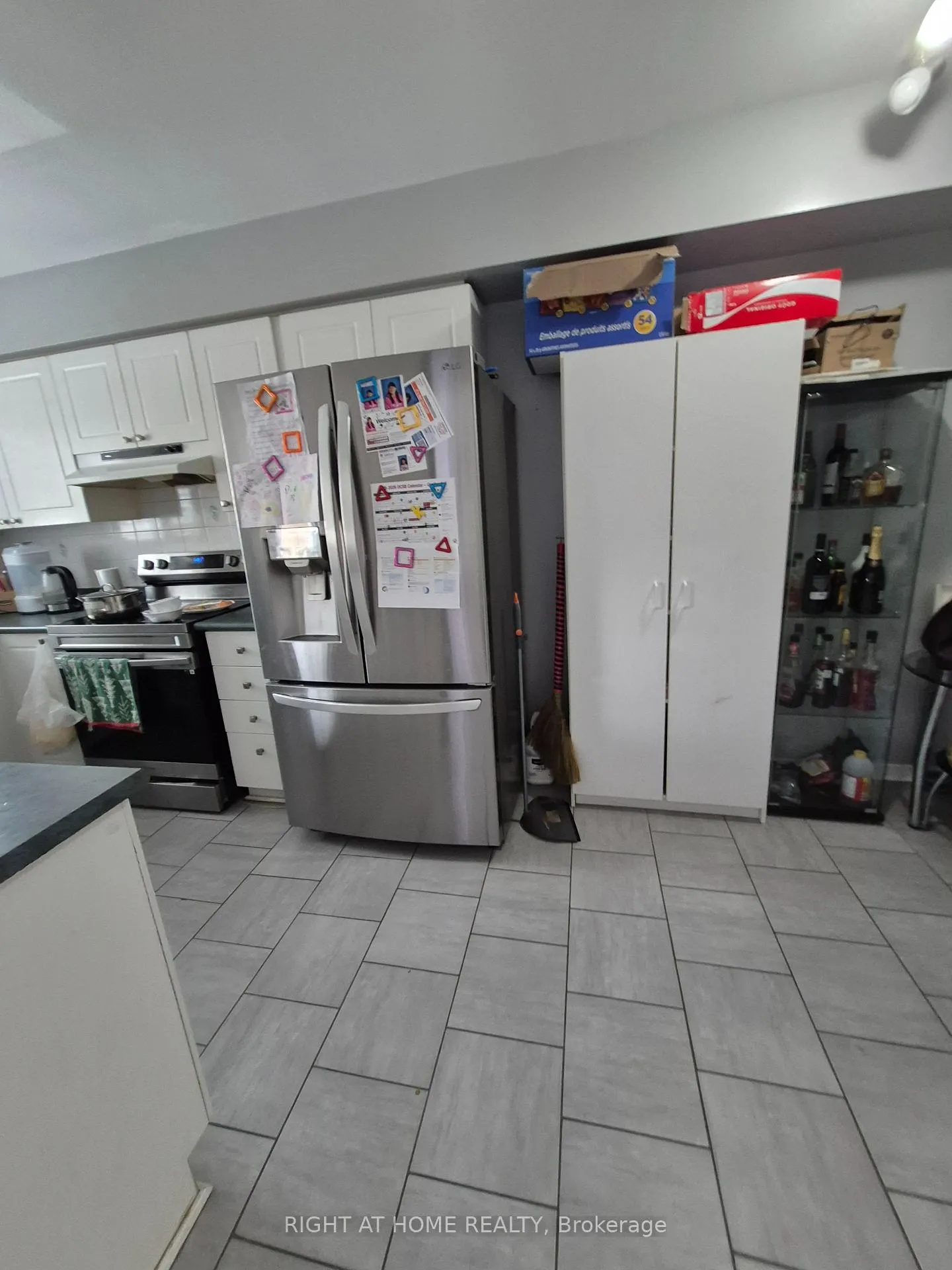 Photo 17 of 85 Margrave Avenue, Ottawa, Hunt Club Park/Greenboro — HOMEH