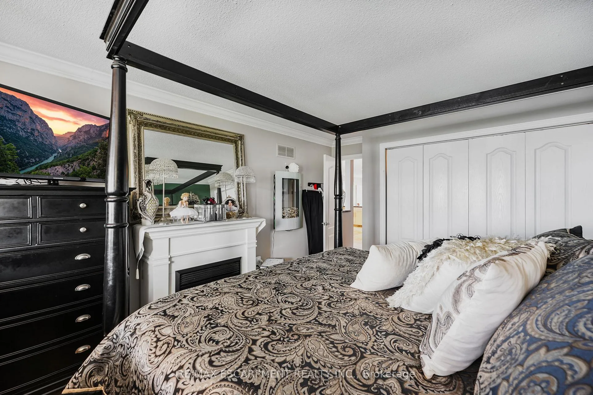 Photo 19 of 491-493 Dewitt Road, Hamilton, Stoney Creek — HOMEH