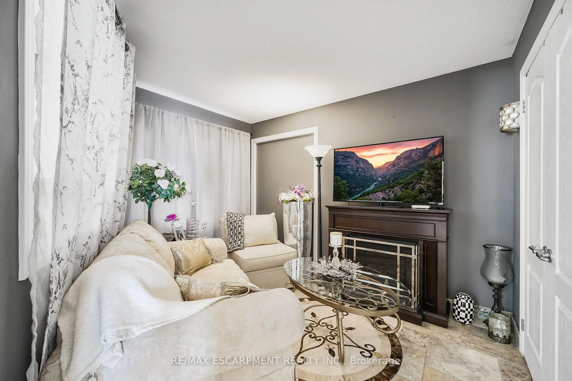 Photo 23 of 491-493 Dewitt Road, Hamilton, Stoney Creek — HOMEH