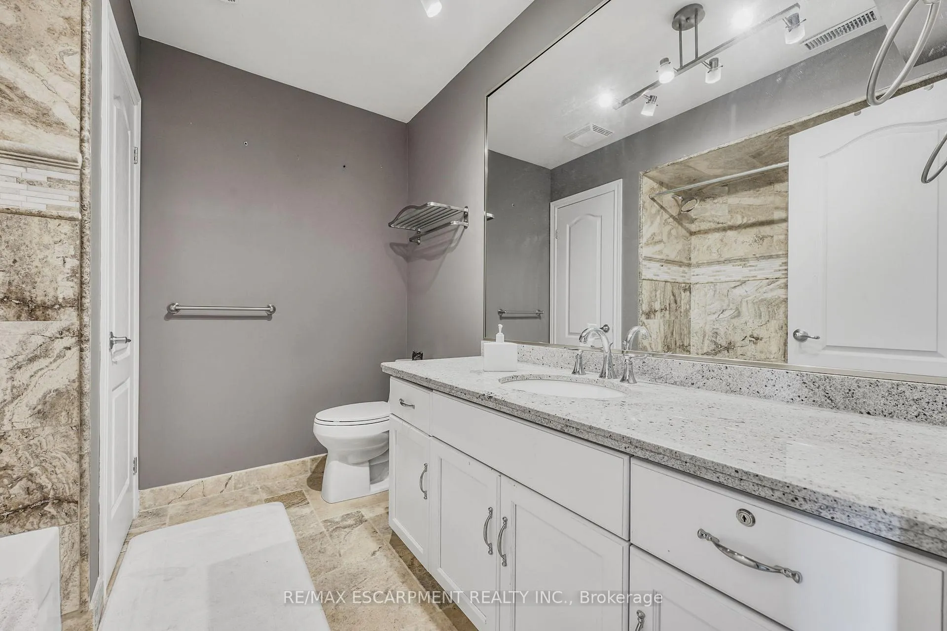 Photo 31 of 491-493 Dewitt Road, Hamilton, Stoney Creek — HOMEH