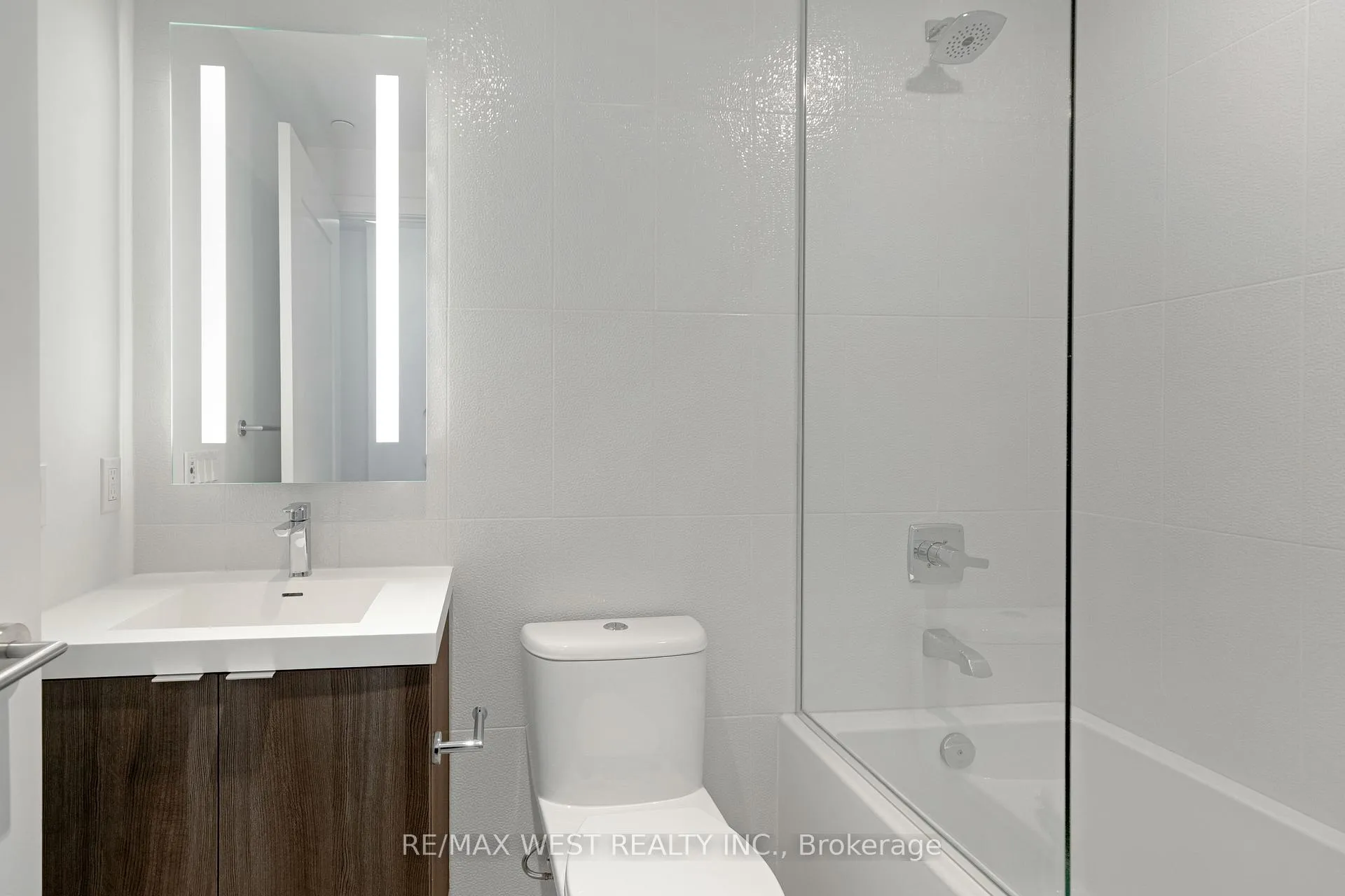 Photo 24 of Unit 2102, 575 Bloor Street, Toronto, North St. James Town — HOMEH