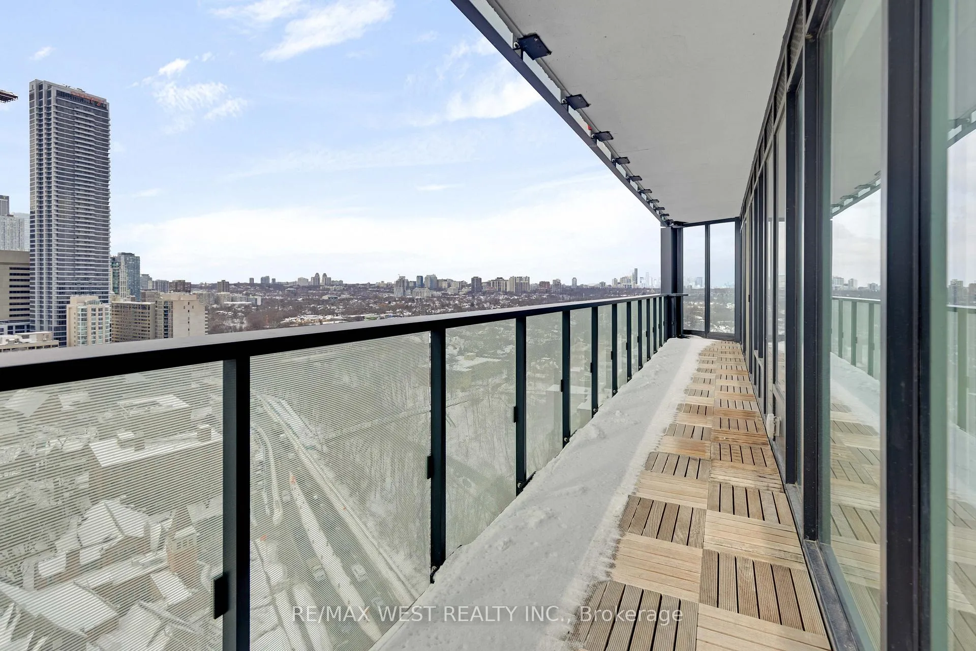 Photo 25 of Unit 2102, 575 Bloor Street, Toronto, North St. James Town — HOMEH