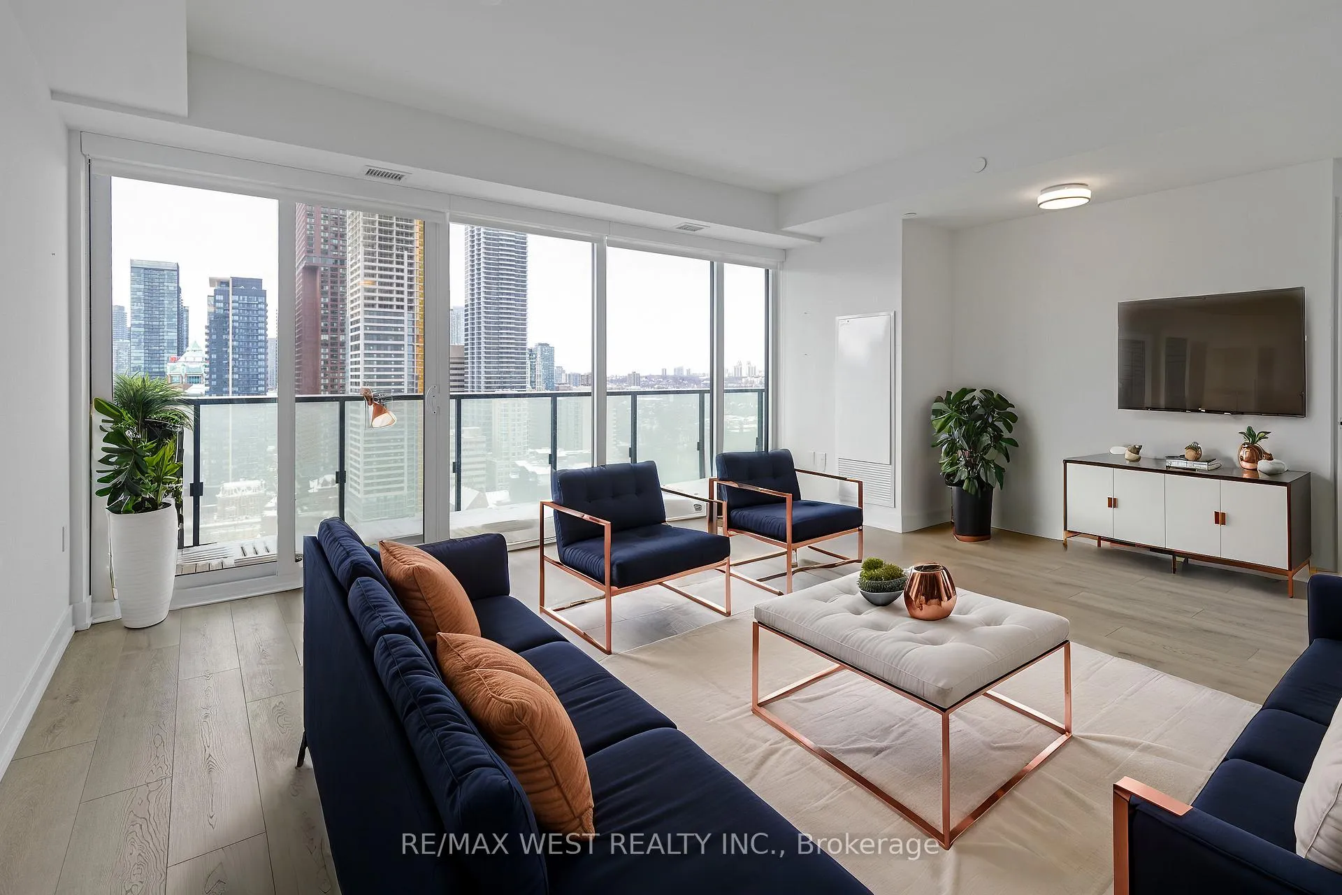 Photo 31 of Unit 2102, 575 Bloor Street, Toronto, North St. James Town — HOMEH