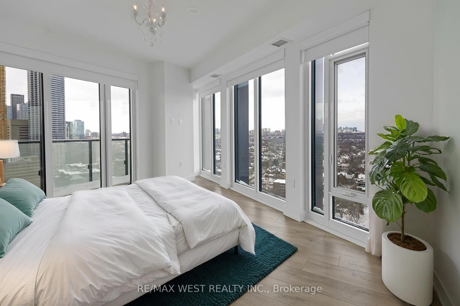 Photo 37 of Unit 2102, 575 Bloor Street, Toronto, North St. James Town — HOMEH