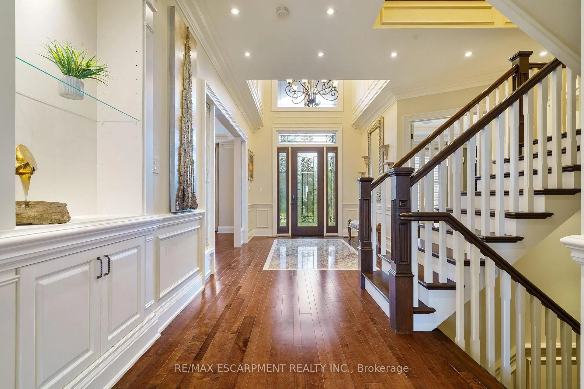 Photo 15 of 56 Aquamarine Drive, Hamilton, Lakeshore — HOMEH