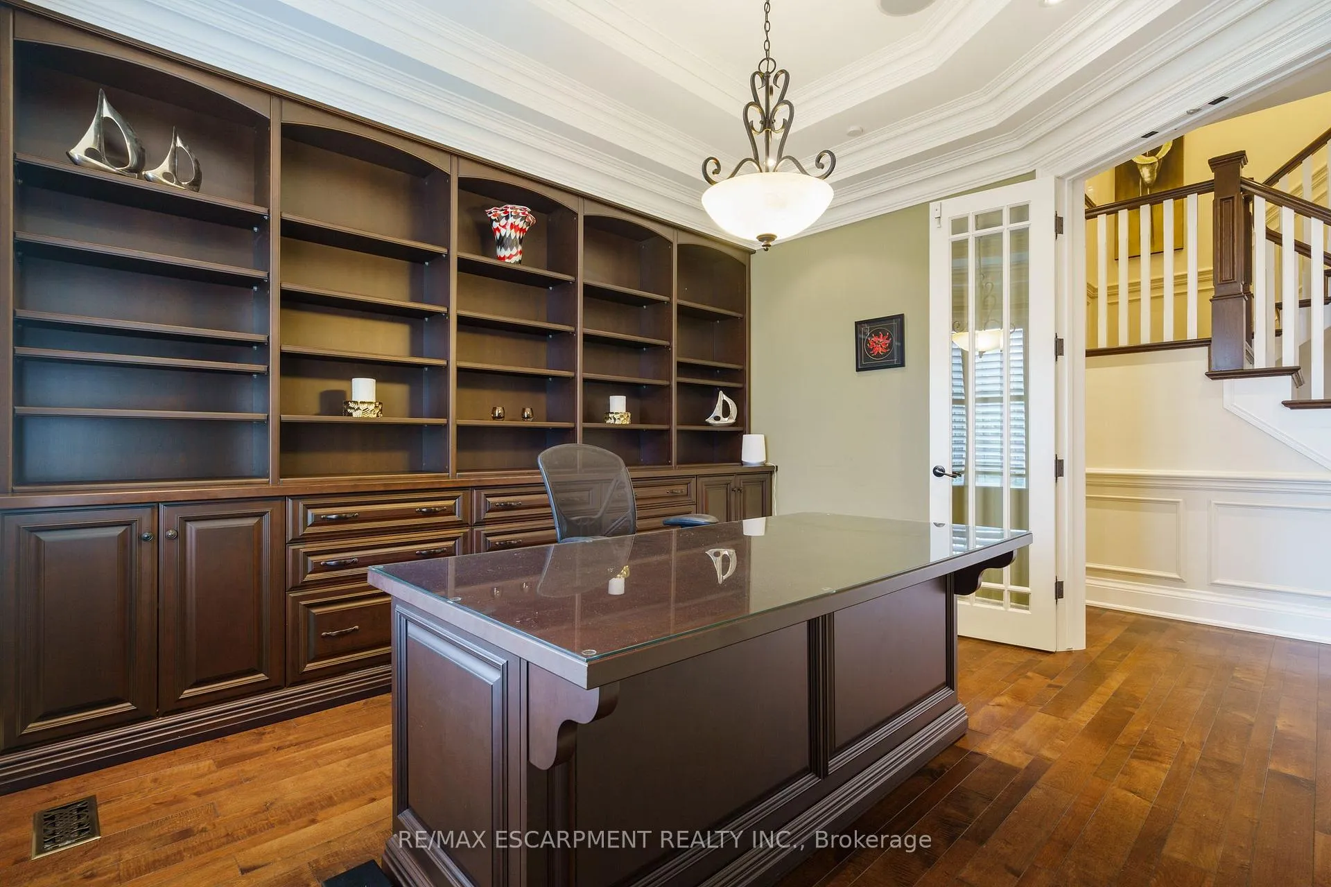 Photo 25 of 56 Aquamarine Drive, Hamilton, Lakeshore — HOMEH