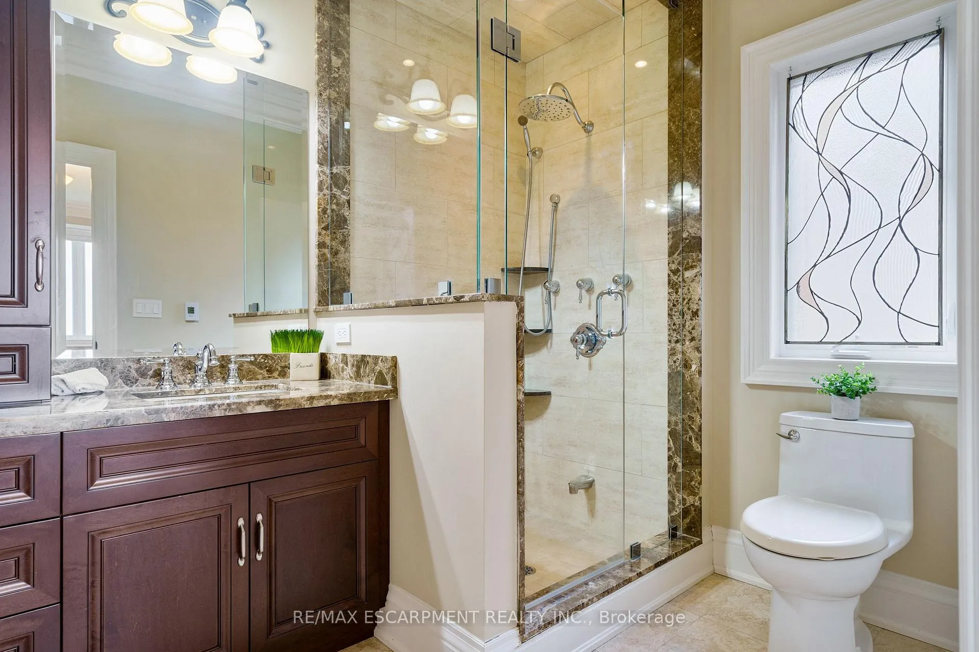 Photo 35 of 56 Aquamarine Drive, Hamilton, Lakeshore — HOMEH