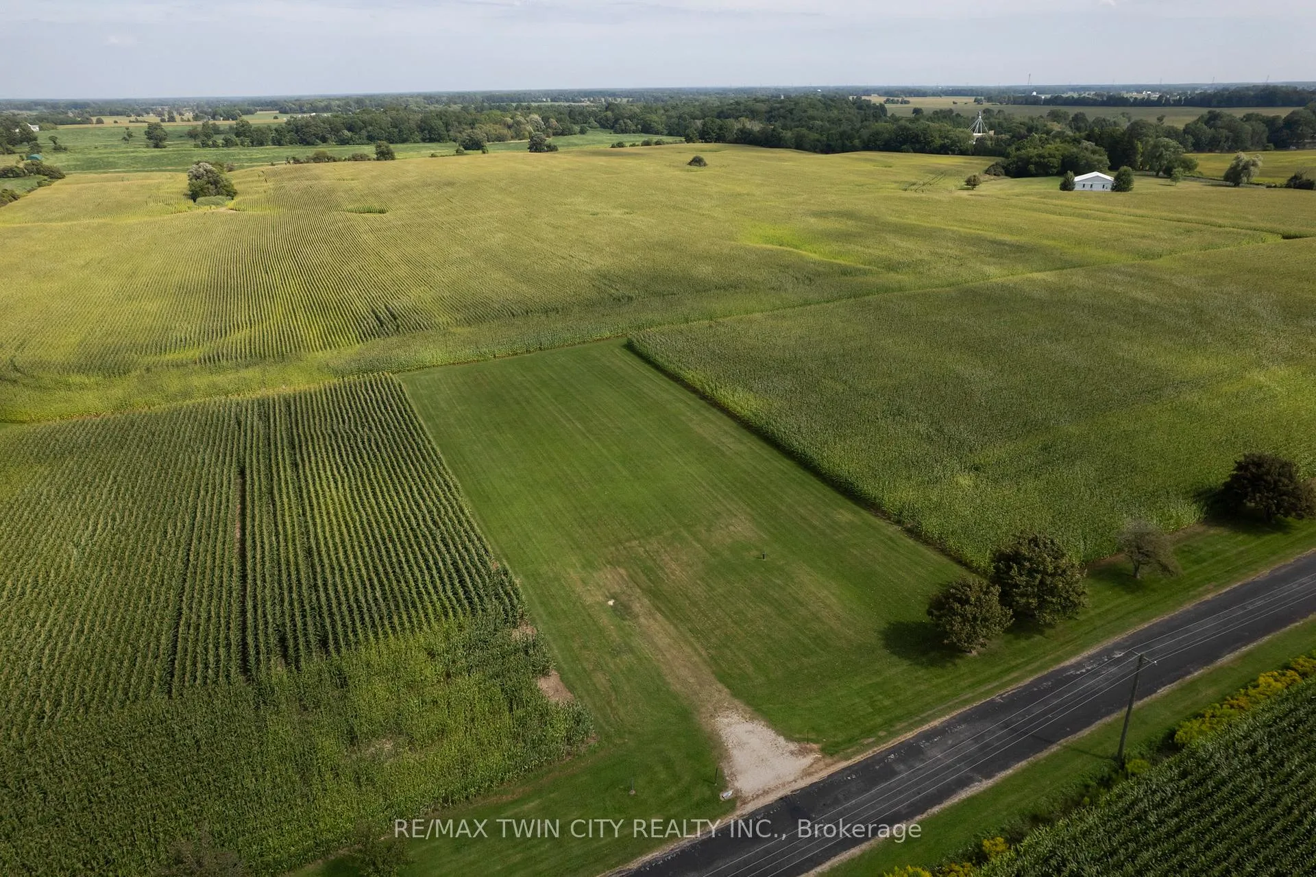 Photo 4 of 38 Brant Mill Road, Brant, Oakland — HOMEH