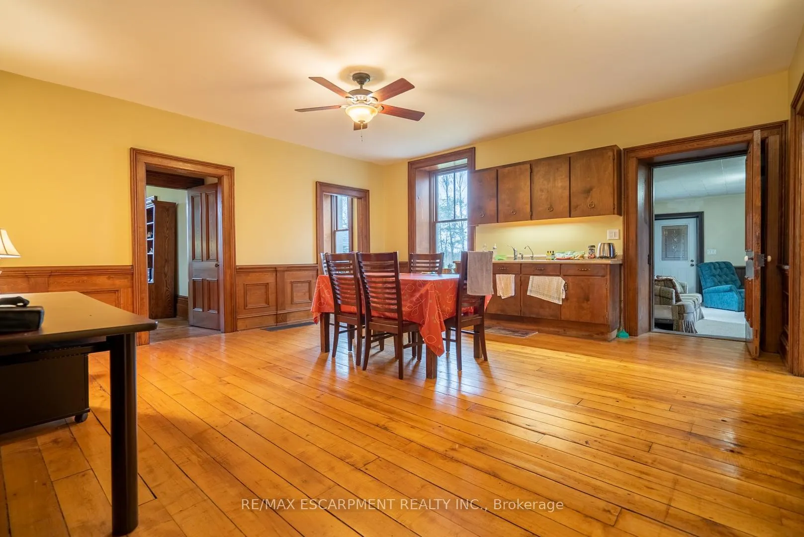 Photo 15 of 1172 Concession 8 Road W, Hamilton, Rural Flamborough — HOMEH