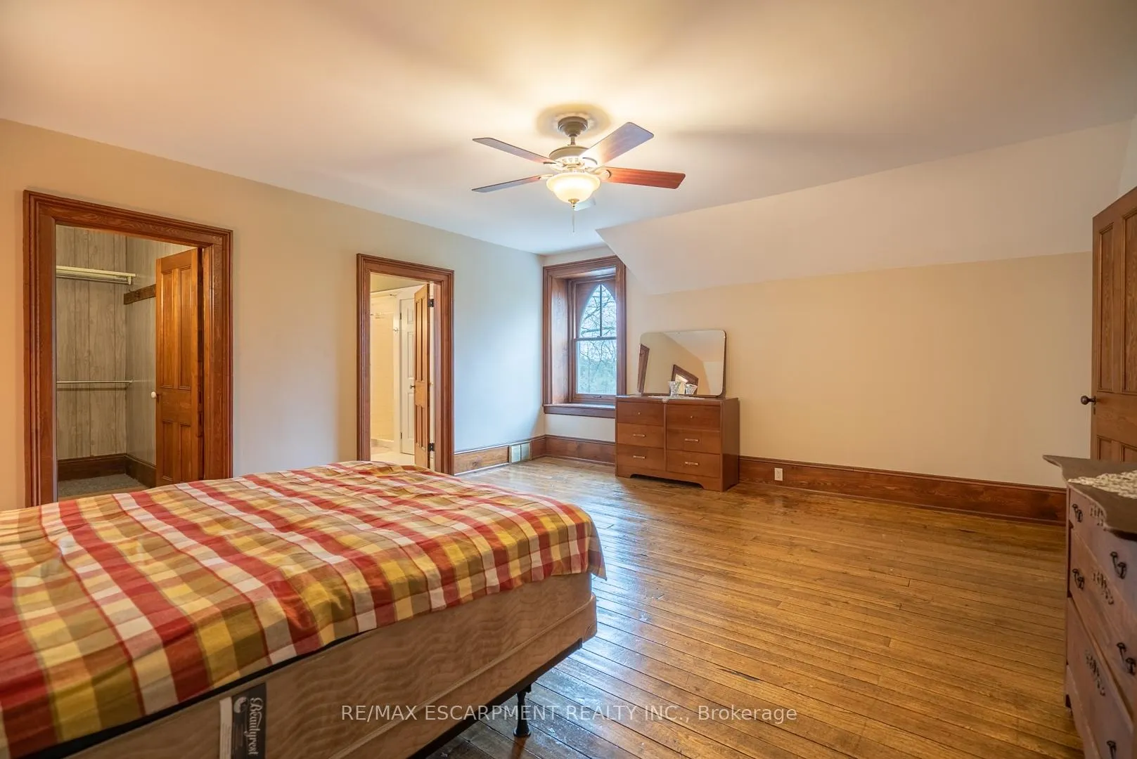 Photo 29 of 1172 Concession 8 Road W, Hamilton, Rural Flamborough — HOMEH