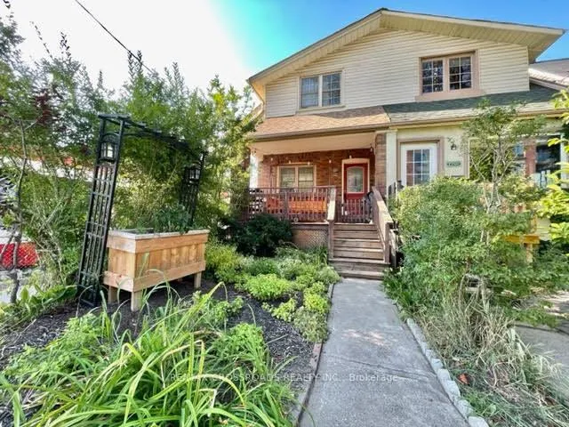 Photo 3 of 1756 Queen Street E, Toronto, The Beaches — HOMEH