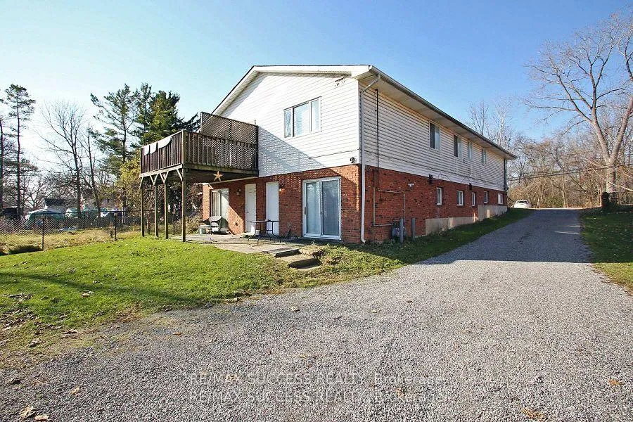 Photo 3 of 32 & 34 River Street, Thorold, Port Robinson — HOMEH