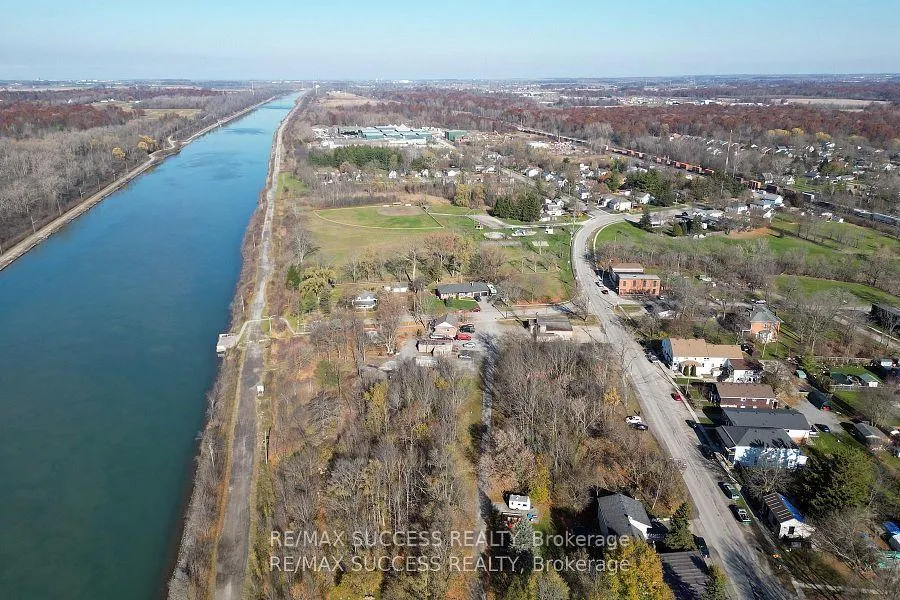 Photo 4 of 32 & 34 River Street, Thorold, Port Robinson — HOMEH