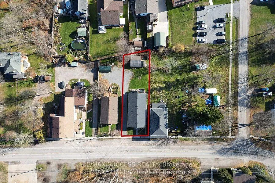 Photo 8 of 32 & 34 River Street, Thorold, Port Robinson — HOMEH