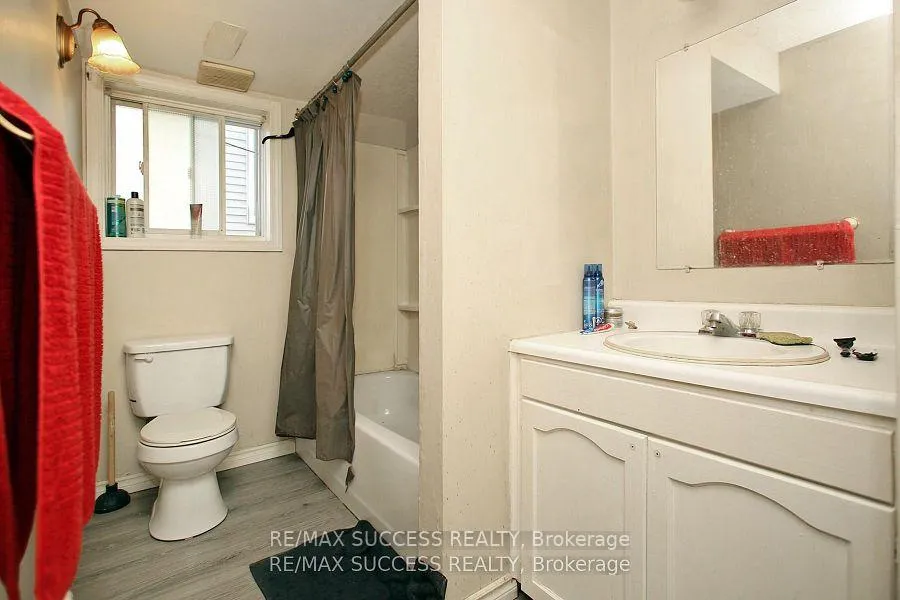 Photo 18 of 32 & 34 River Street, Thorold, Port Robinson — HOMEH
