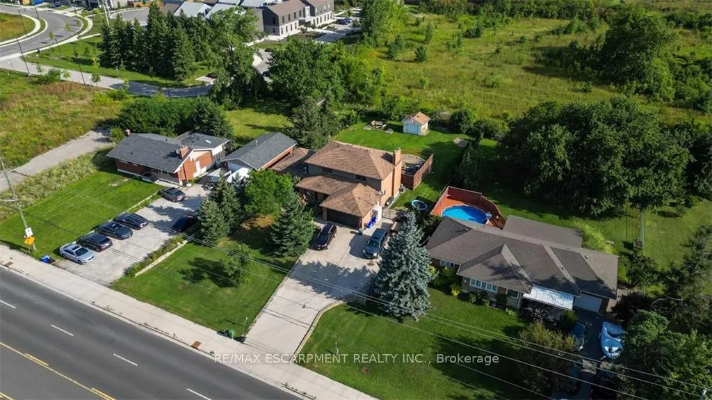 Photo 13 of 1873 Rymal Road E, Hamilton, Stoney Creek Mountain — HOMEH