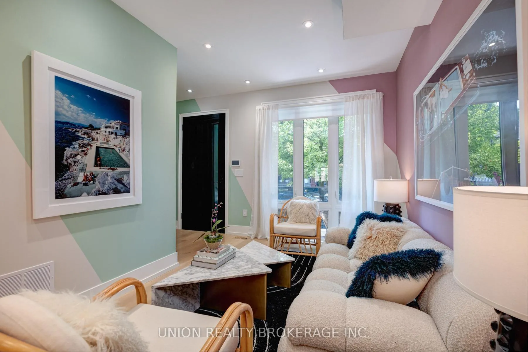 Photo 4 of 59 Glen Manor Drive, Toronto, The Beaches — HOMEH