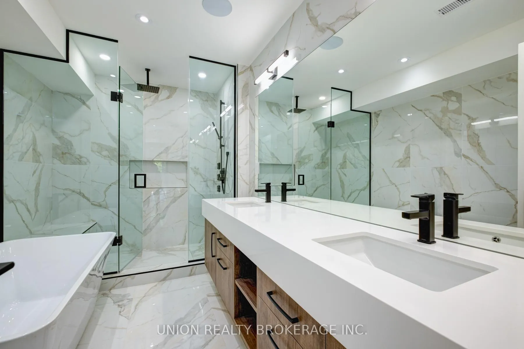 Photo 17 of 59 Glen Manor Drive, Toronto, The Beaches — HOMEH