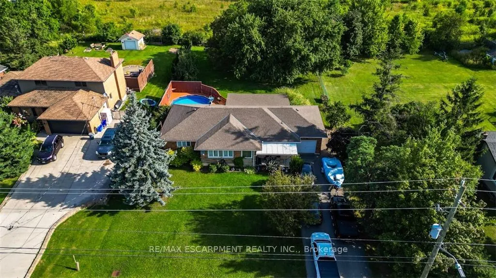 Photo 7 of 1877 Rymal Road E, Hamilton, Stoney Creek Mountain — HOMEH
