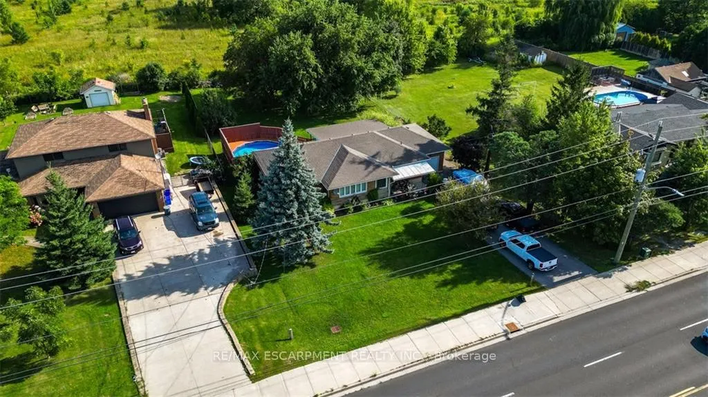 Photo 9 of 1877 Rymal Road E, Hamilton, Stoney Creek Mountain — HOMEH