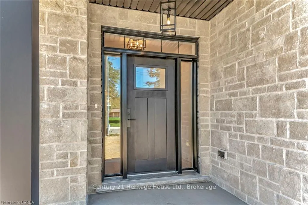 Photo 3 of 44 Cedar Street, Brant, Paris — HOMEH