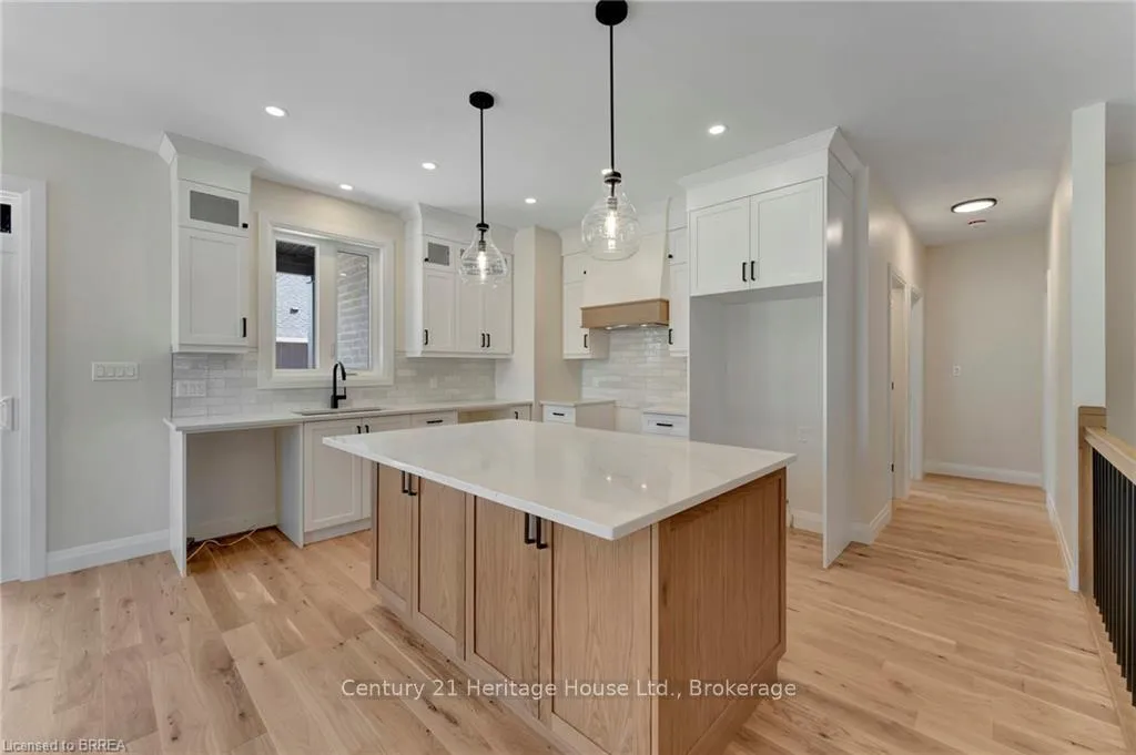 Photo 13 of 44 Cedar Street, Brant, Paris — HOMEH