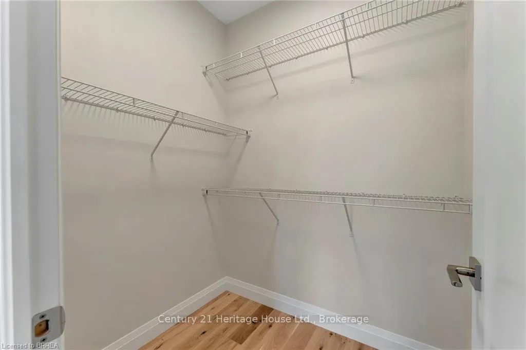 Photo 23 of 44 Cedar Street, Brant, Paris — HOMEH