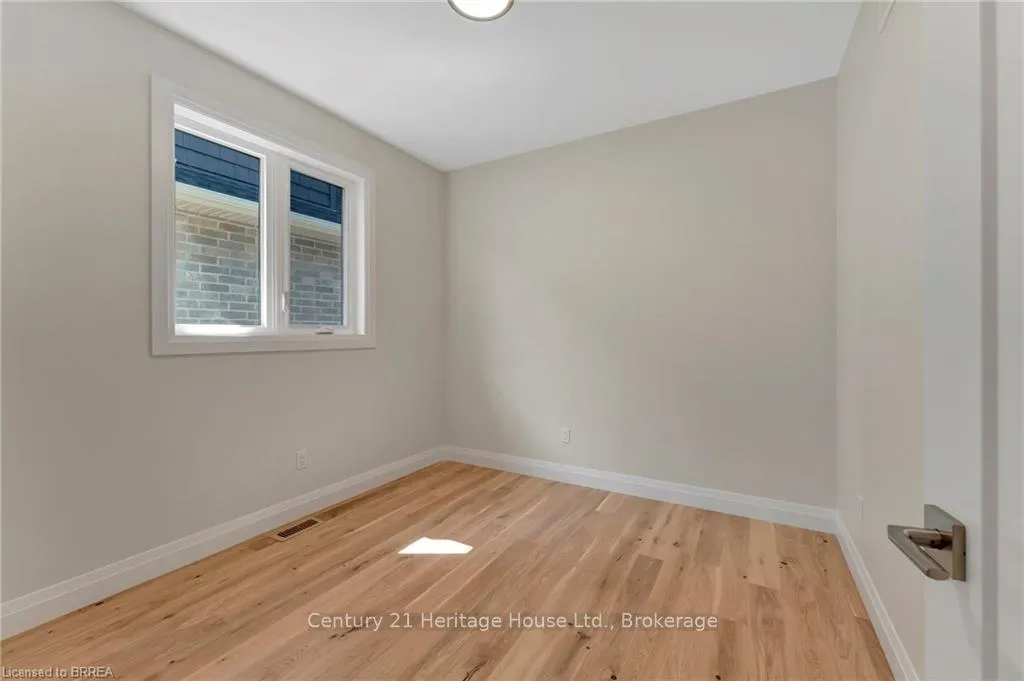 Photo 26 of 44 Cedar Street, Brant, Paris — HOMEH