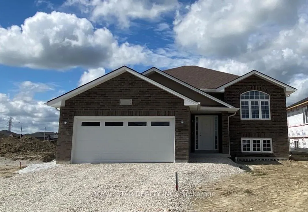 Photo 1 of 384 Hemlock Lane, Lakeshore — HOMEH