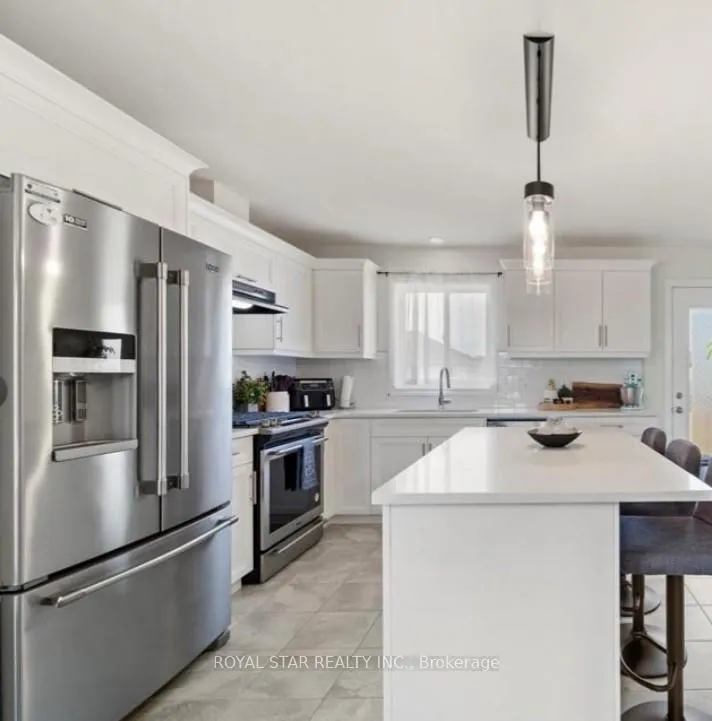 Photo 8 of 384 Hemlock Lane, Lakeshore — HOMEH