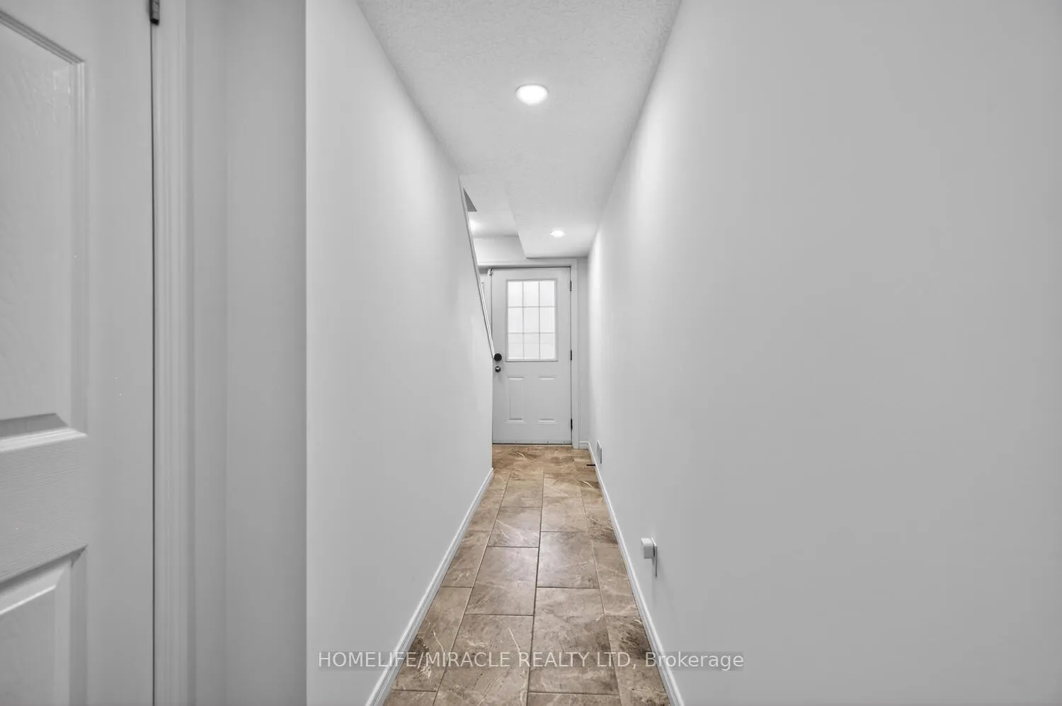 Photo 9 of Unit 52, 355 Fisher Mills Road, Waterloo — HOMEH