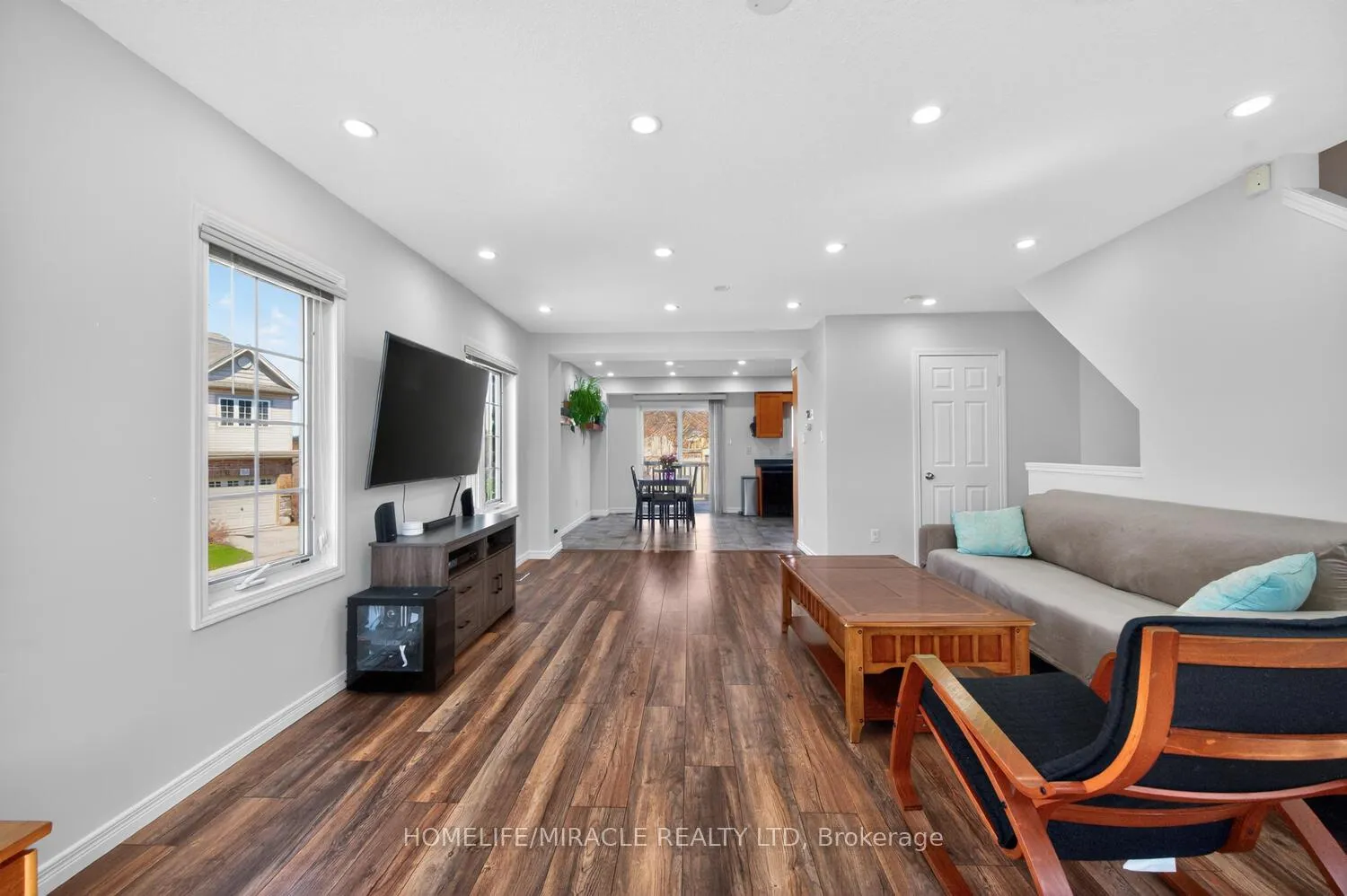 Photo 13 of Unit 52, 355 Fisher Mills Road, Waterloo — HOMEH