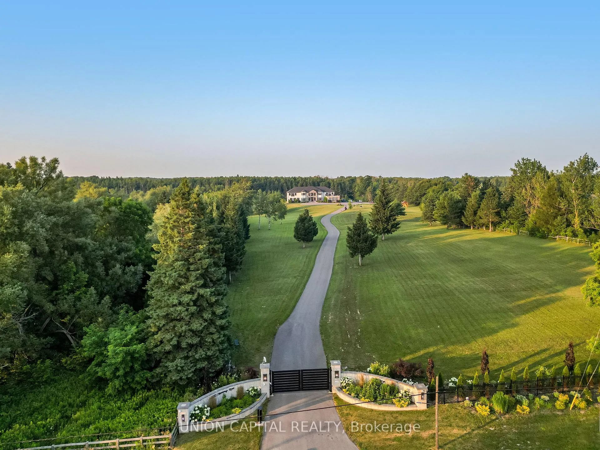 Photo 1 of 16033 Mississauga Road, Caledon, Rural Caledon — HOMEH