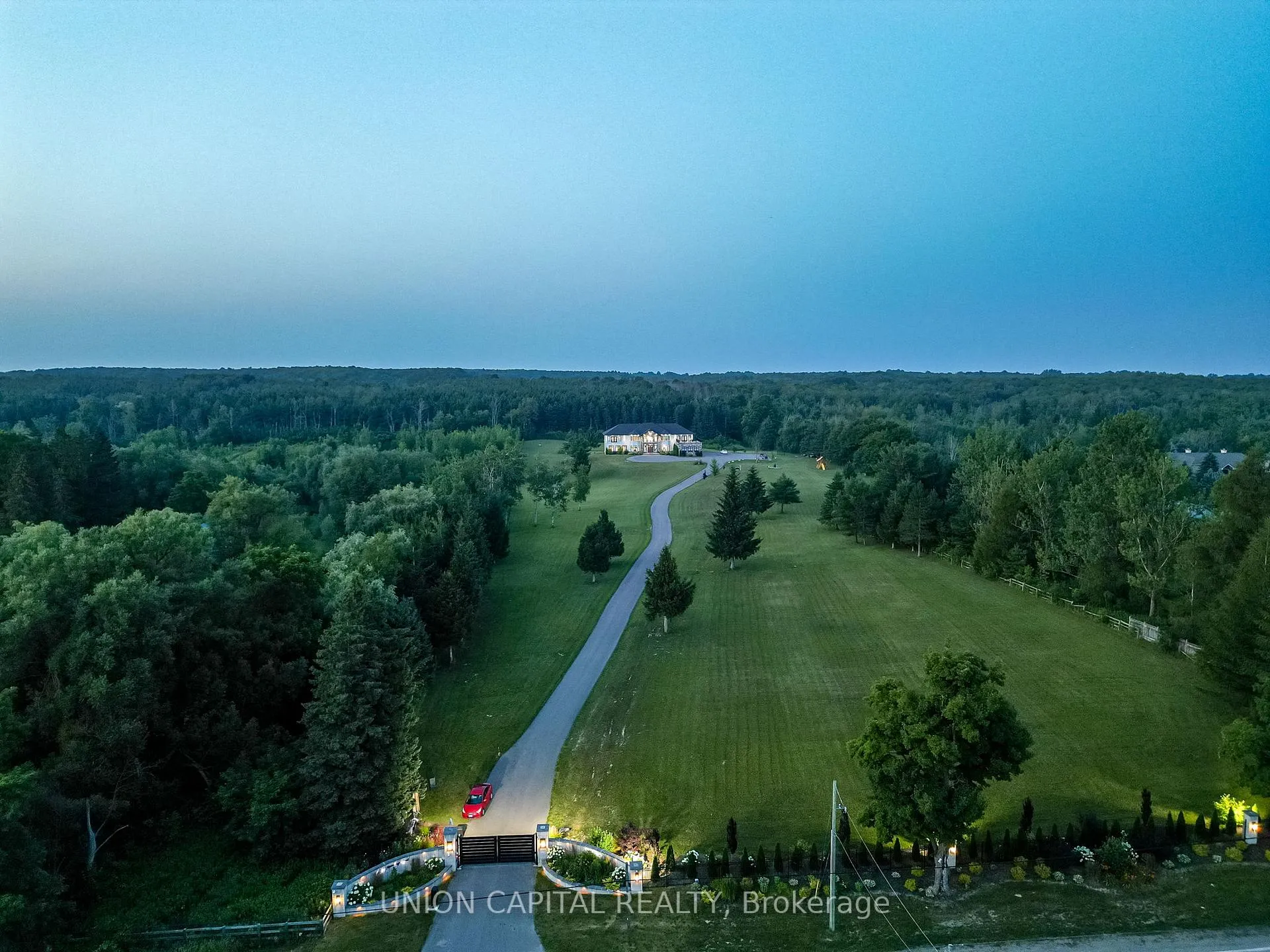 Photo 2 of 16033 Mississauga Road, Caledon, Rural Caledon — HOMEH