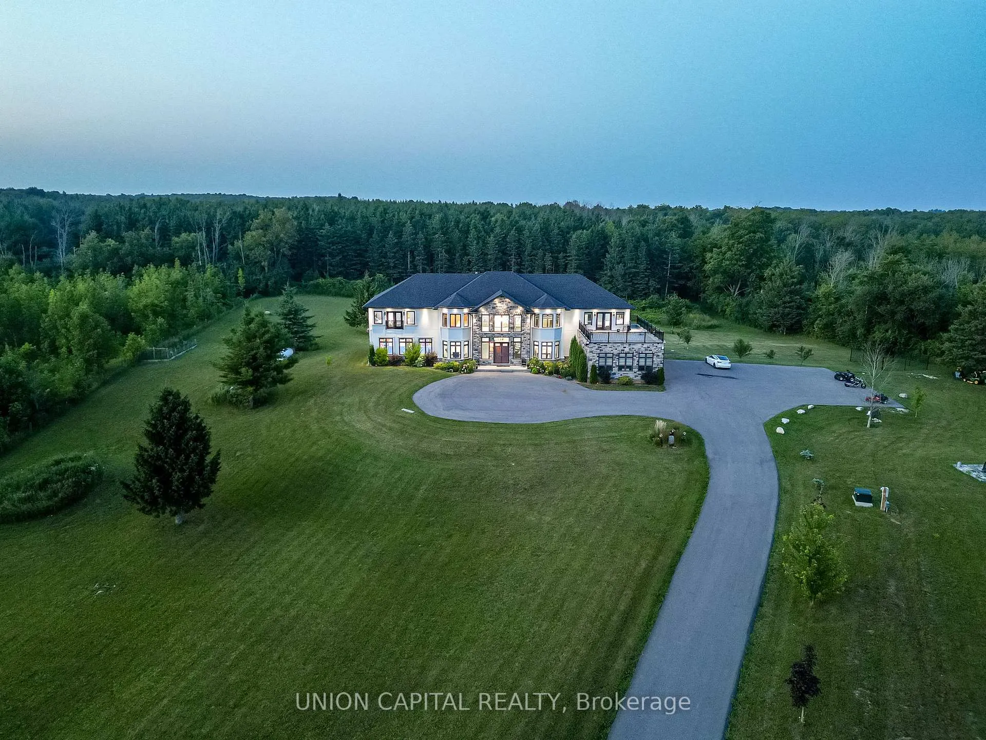 Photo 3 of 16033 Mississauga Road, Caledon, Rural Caledon — HOMEH
