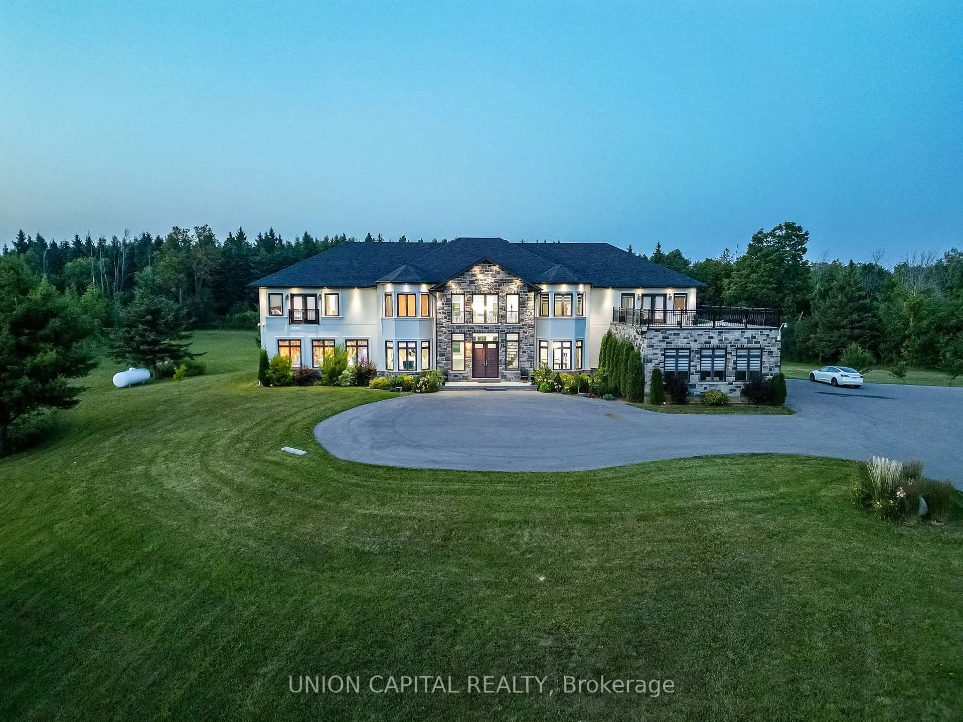 Photo 5 of 16033 Mississauga Road, Caledon, Rural Caledon — HOMEH