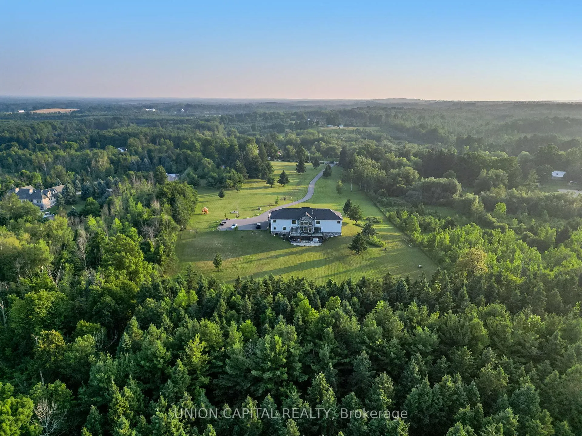 Photo 10 of 16033 Mississauga Road, Caledon, Rural Caledon — HOMEH