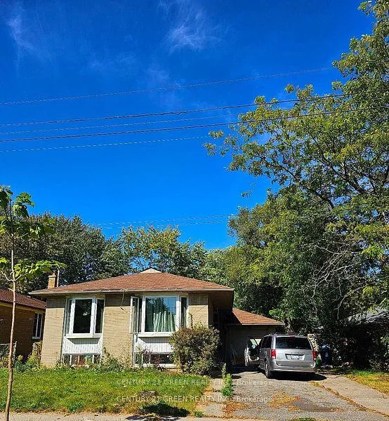 Photo 1 of 12 Marengo (Main Level) Avenue, Scarborough, Eglinton East — HOMEH