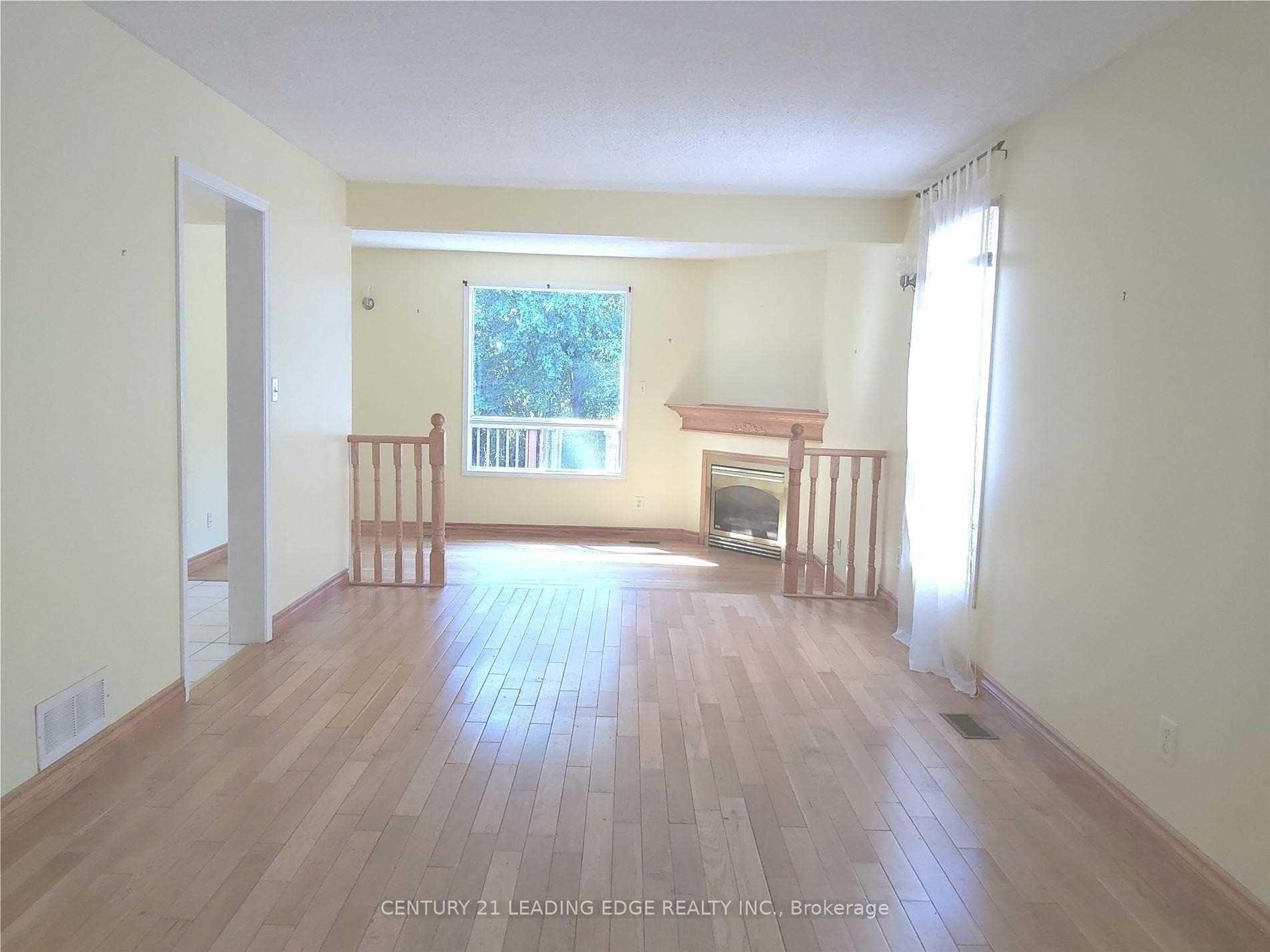 Photo 7 of 39 Stagemaster Crescent, Clarington, Courtice — HOMEH